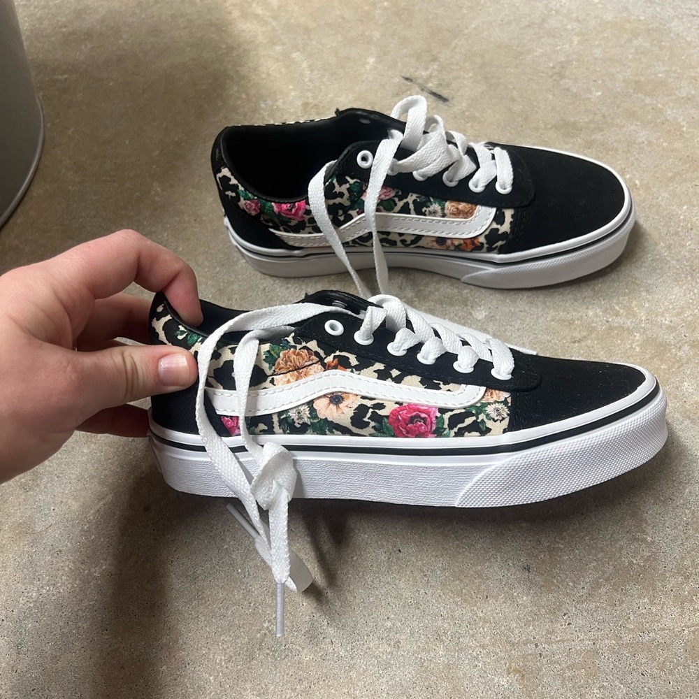 Girls vans
